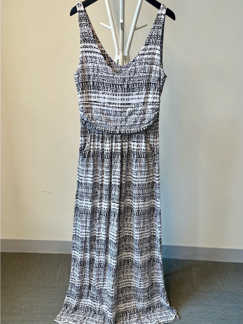 Cynthia Rowley Black & White Patterned Maxi Dress - Size L